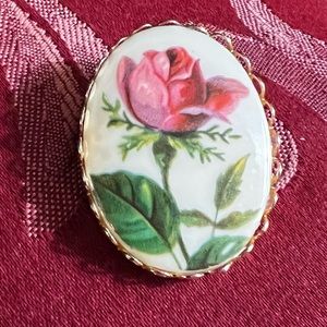 Rose Cameo Brooch Vintage Style Flower Pin Cameo Jewelry Gift for Women